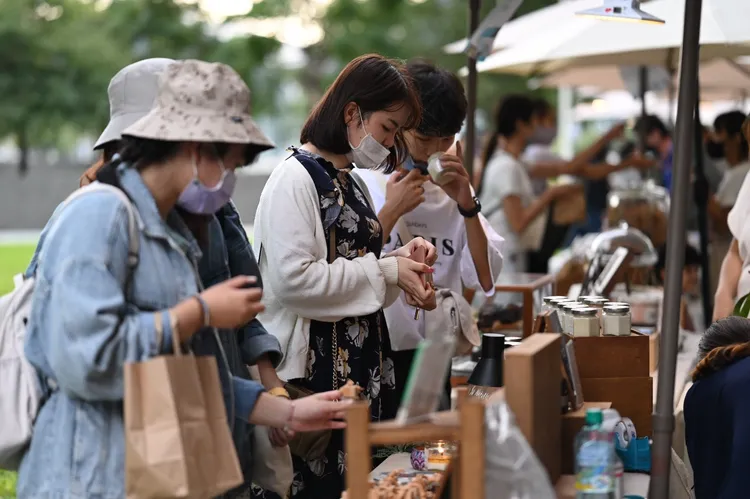 2023高雄城市書展超過百場活動，書展包括港灣書展、草地市集。文化局提供