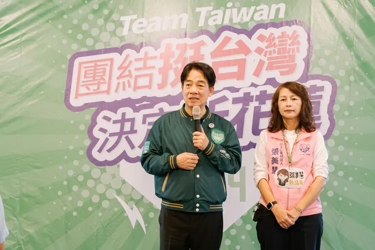 日前賴清德到花蓮替張美慧造勢，跟台下互動主動挑起副手人選話題。賴辦提供