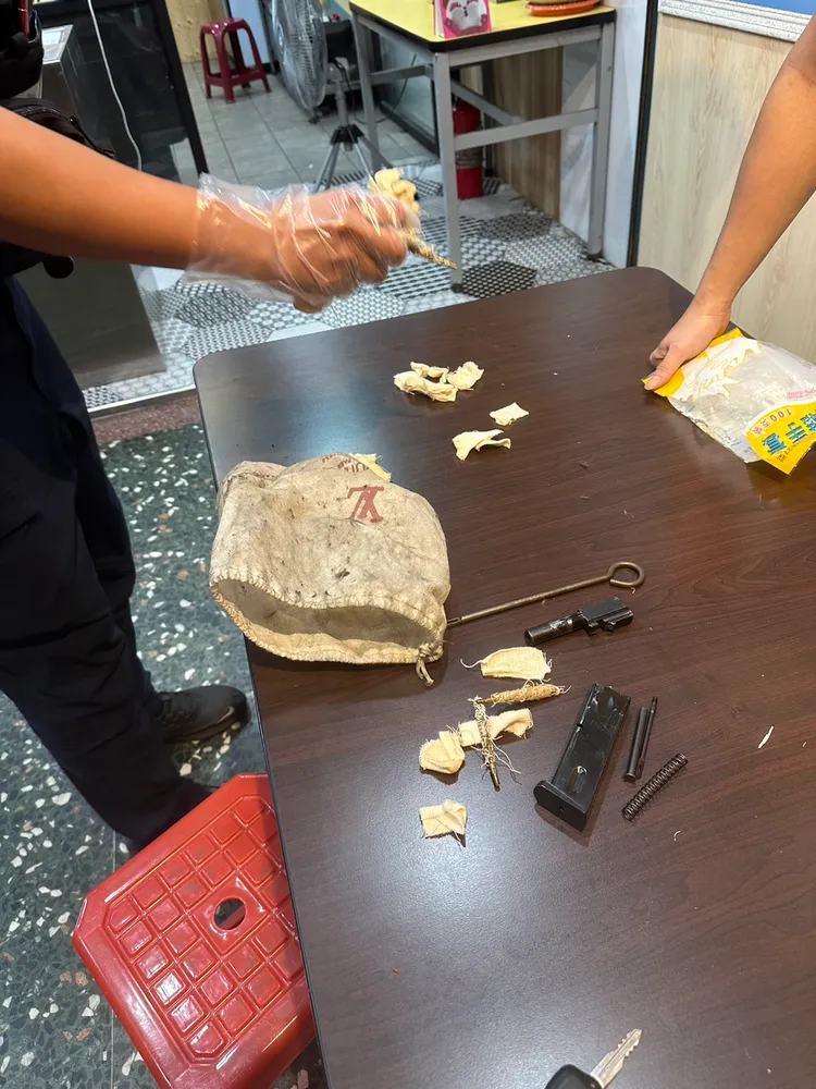 警方到場採證。周訓宇提供