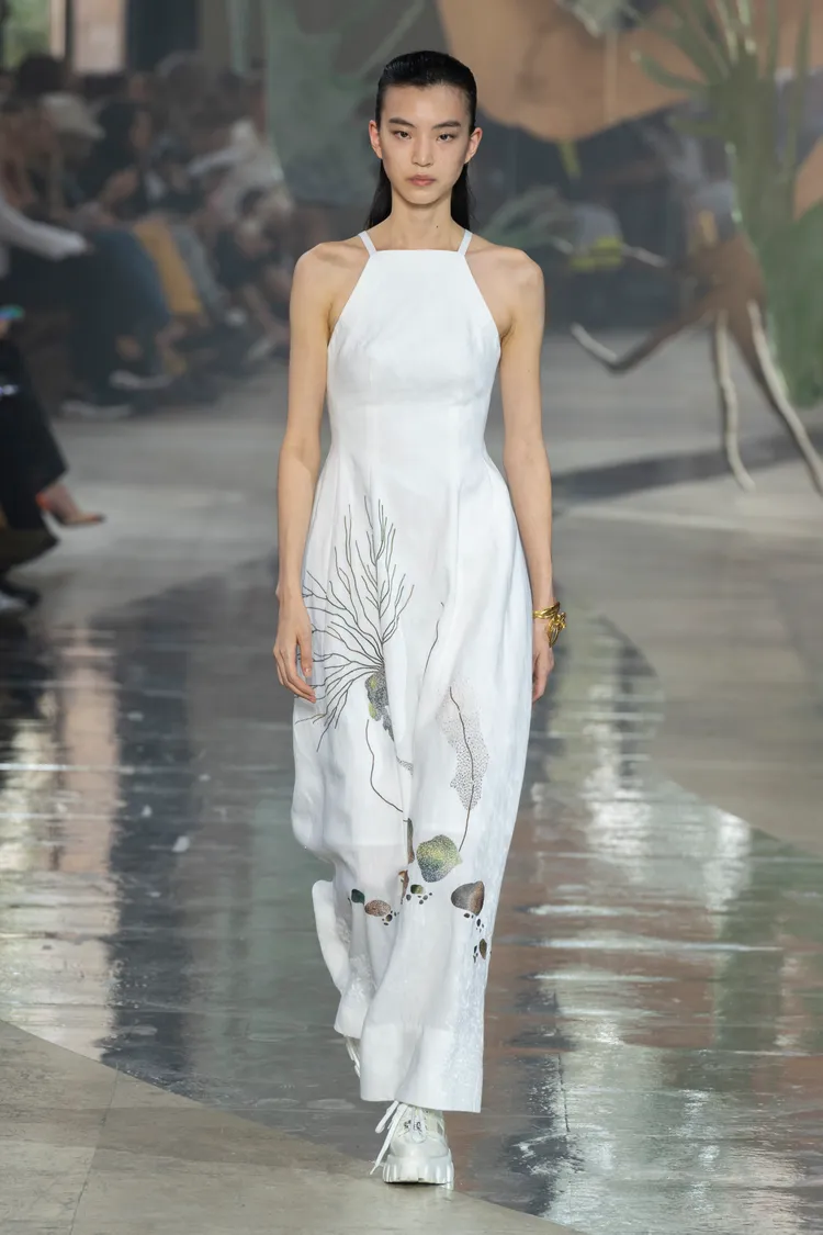 夏姿2024春夏大秀。品牌提供