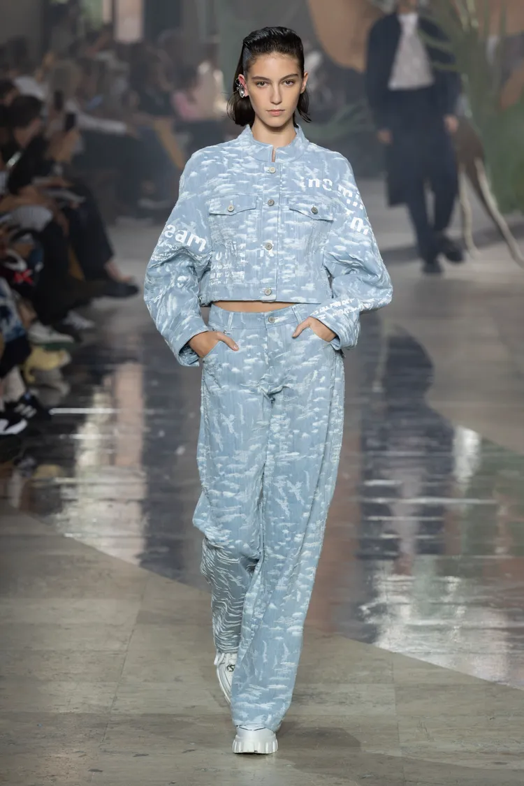 夏姿2024春夏大秀。品牌提供