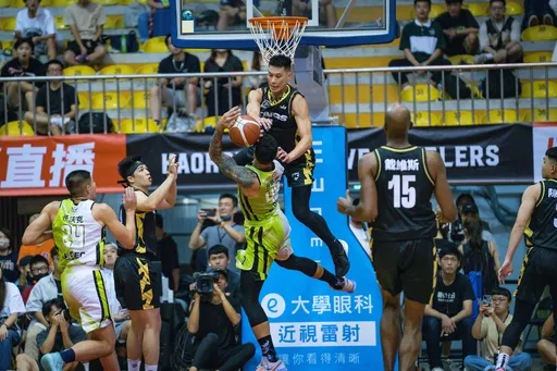 林書豪國王首戰拿16分　姓林的歡呼聲都很大