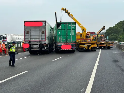 國3苗栗後龍傳出二大車追撞釀1傷　車流回堵1.5小時