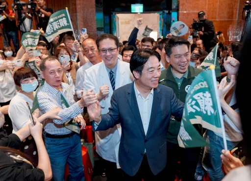 週日祭鐵人行程南下輔選立委 賴清德力拼「從屏東贏到台北」