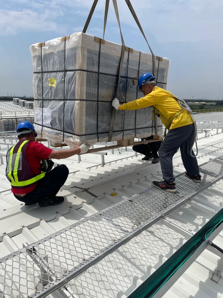 少年休學工作約半年，因工安意外結束年輕生命。投訴人提供