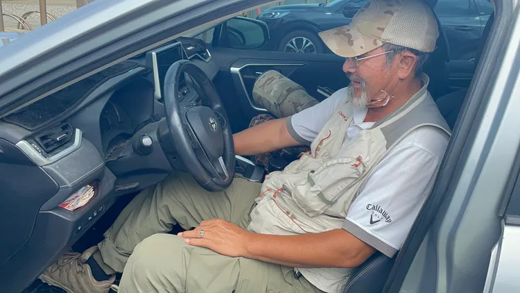 徐瑞芳的拍鳥專車。張沛森攝