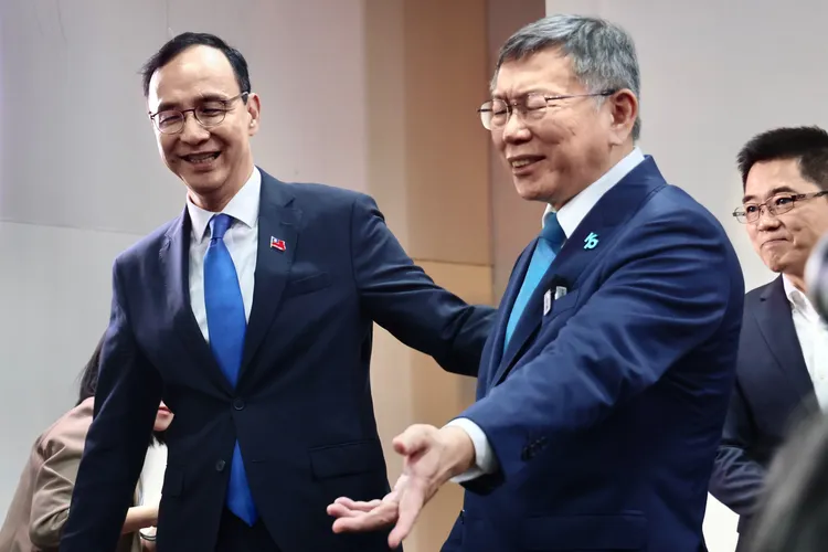 兩人步入會場進行1小時會談。林林攝