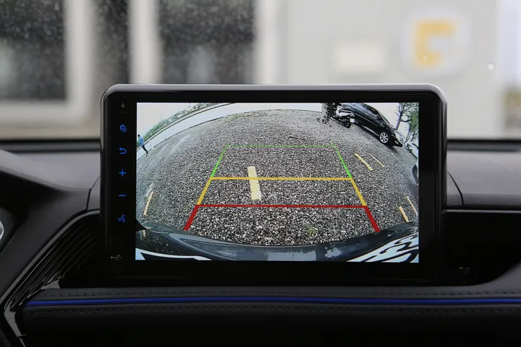 倒車顯影系統並非標準配備，但可透過售服配件額外加選。林浩昇攝