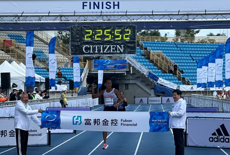 人稱「黑色閃電」的蔣介文，去年以2小時25分53秒的成績，奪下台北馬拉松國內組冠軍。資料照