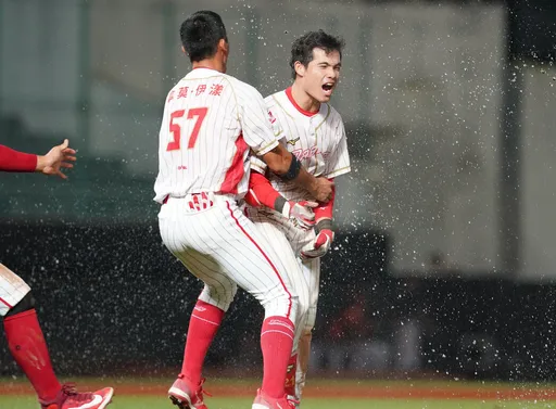 中職又見5小時馬拉松大戰!味全李凱威延長賽再見安打氣走統一獅