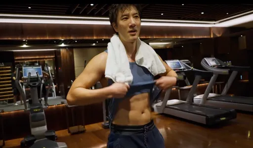 王力宏「大肌肌」不藏了 掀衣曬超大6塊肌女粉口水流滿地