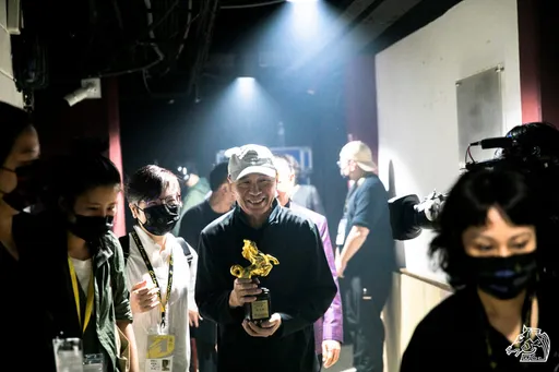 侯孝賢罹阿茲海默症 精神醫細品《童年往事》:失智是苦難「也可是賜福」