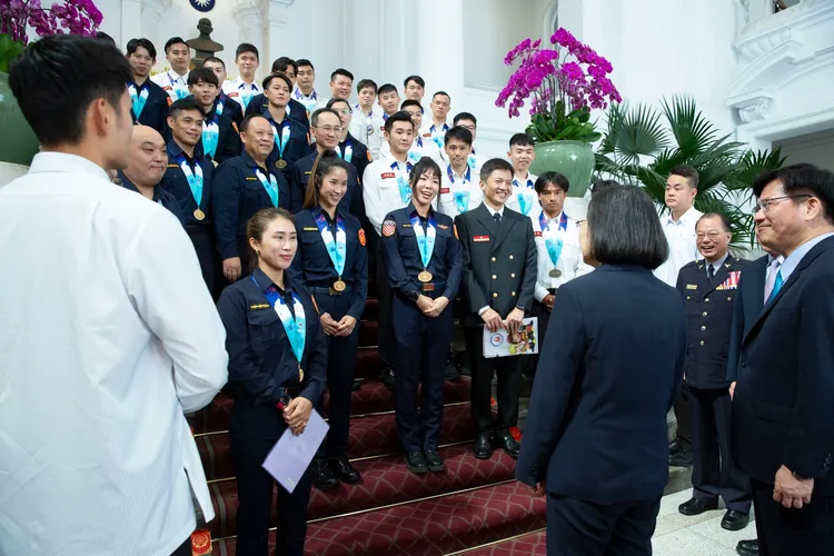 蔡英文今接見世界警消運動會代表團。總統府提供