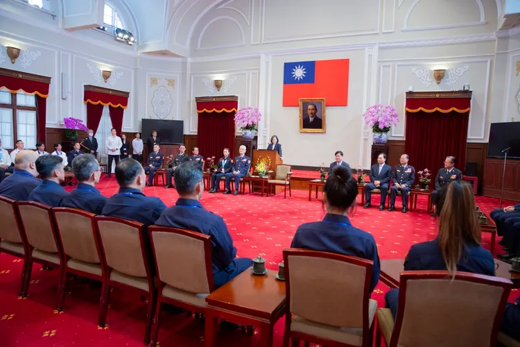 蔡英文盼台灣跟各國警消單位持續互助，攜手打擊犯罪。總統府提供