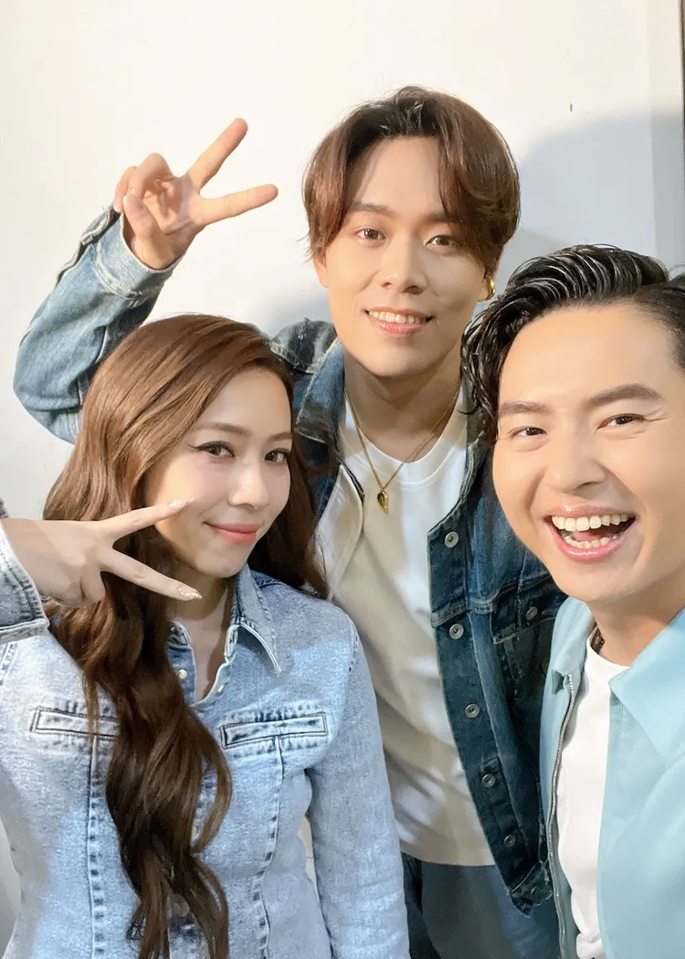 告五人第二次到新加坡。