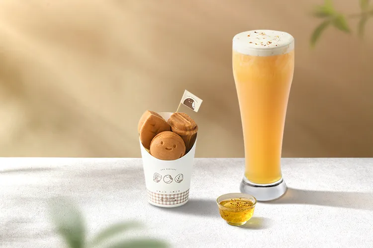 茶湯會雞蛋糕巧克力系列，搭配指定飲品享組合優惠。業者提供