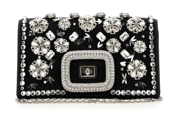Viv' Choc黑色水晶刺繡迷你晚宴包，17萬2000元。品牌提供