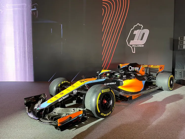 McLaren原廠特別將2023 McLaren Formula 1 賽車MCL60復刻版運送來台。林浩昇攝