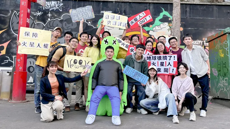 廖文強拍片，一眾好友助陣。晨安音樂提供