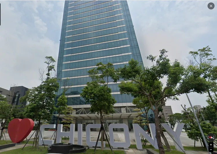 警方今天上午前往Joeman位於三重的辦公室搜索。翻攝Google Map