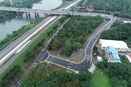 紓解樹林線捷運施工交通瓶頸 新北城林橋下環漢路替代匝道啟用