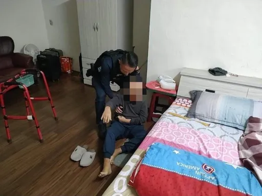 獨居老翁家中跌倒無人知 龍潭暖警與社會局聯手救援