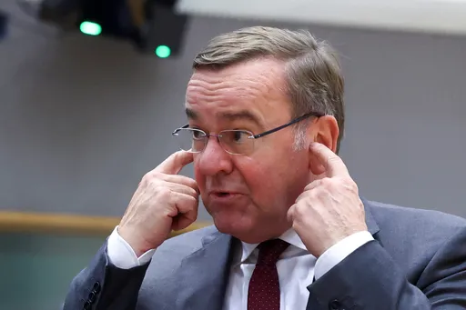 烏克蘭哭哭！德防長：歐盟「援百萬枚砲彈」承諾　無法兌現