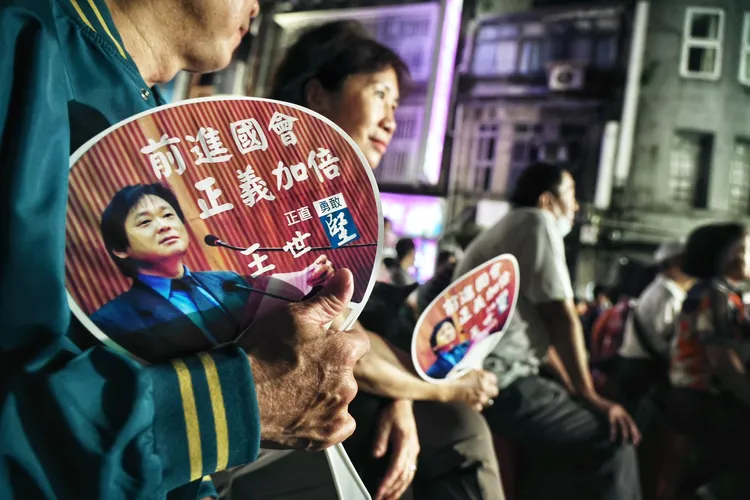 現場群眾。林林攝