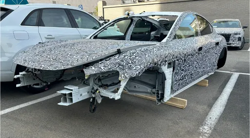 小米汽車「白車身」曝光 外型及這項設計類似特斯拉M3