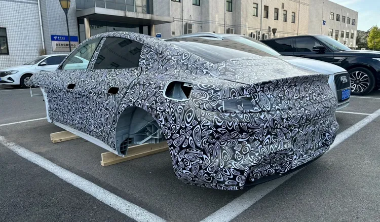 小米汽車白車身曝光。翻攝小紅書博主Bobo Dylan