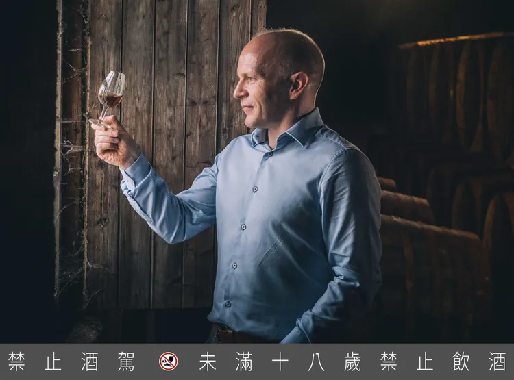 麥卡倫釀酒師Steven Bremner以大自然為靈感，開啟Harmony 系列風味全新篇章。業者提供