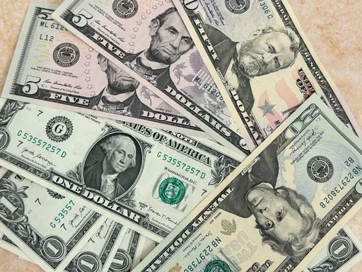 國泰投信董座張錫談債市　再升息機率近乎零投資風險更低