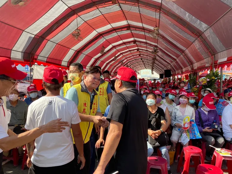 陳昆和今早在麻豆區成立舉行「曾文競選總部大會」。翻攝畫面