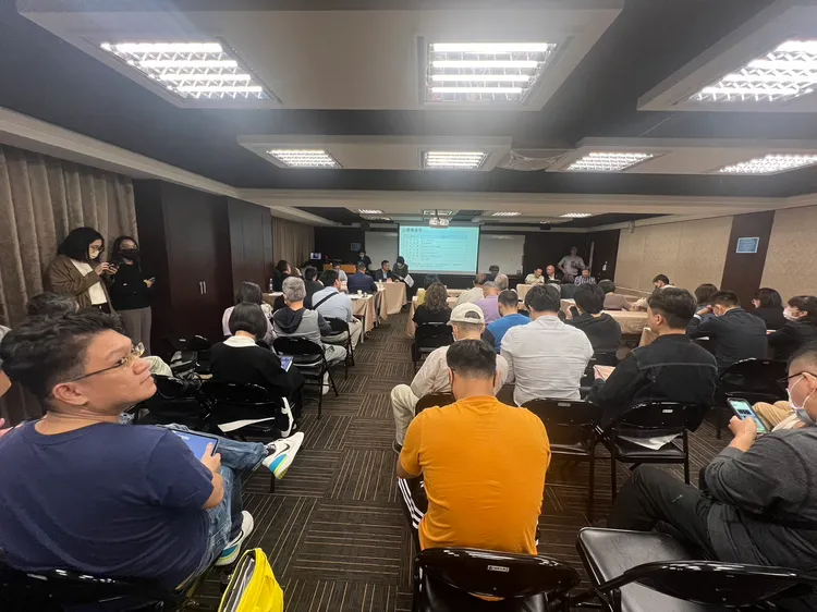 今日公聽會吸引不少公民團體參加，但過程和平理性溝通。葉家銘攝