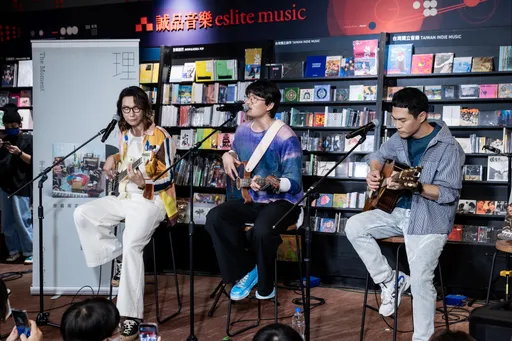 信義誠品熄燈前辦最後一場簽名會！ 宇宙人預約明年4月攻蛋