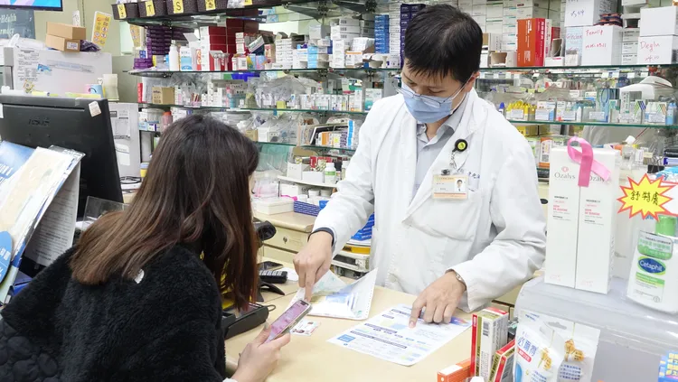 「日舒」抗生素為處方用藥，民眾須看診後取得處方箋才可領藥。資料照