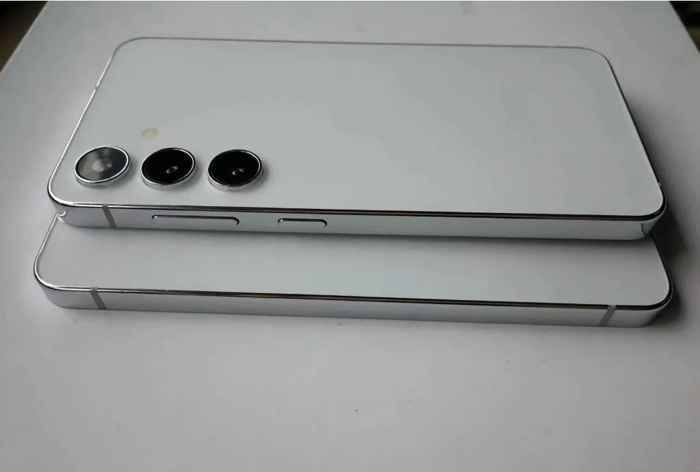 三星Galaxy S24系列模型機。照片來源Sonny Dickson推特