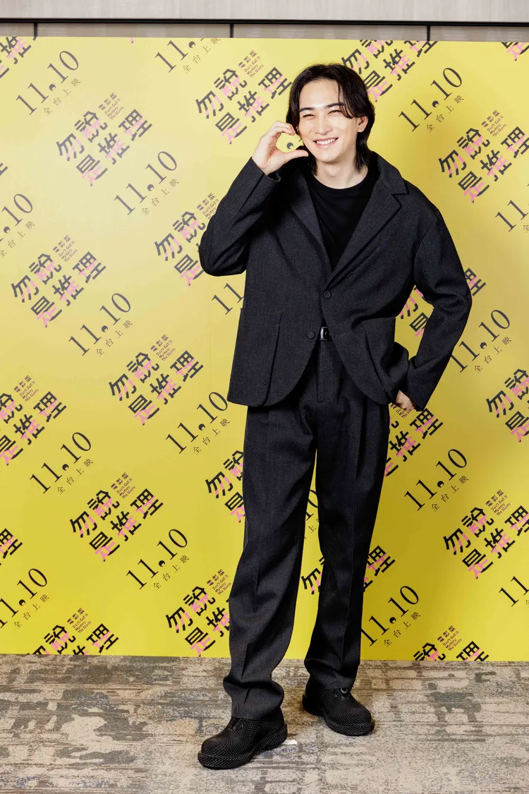 町田啓太透露町田家的人額頭有2個凸出的點，開玩笑說是鬼家族。車庫娛樂提供