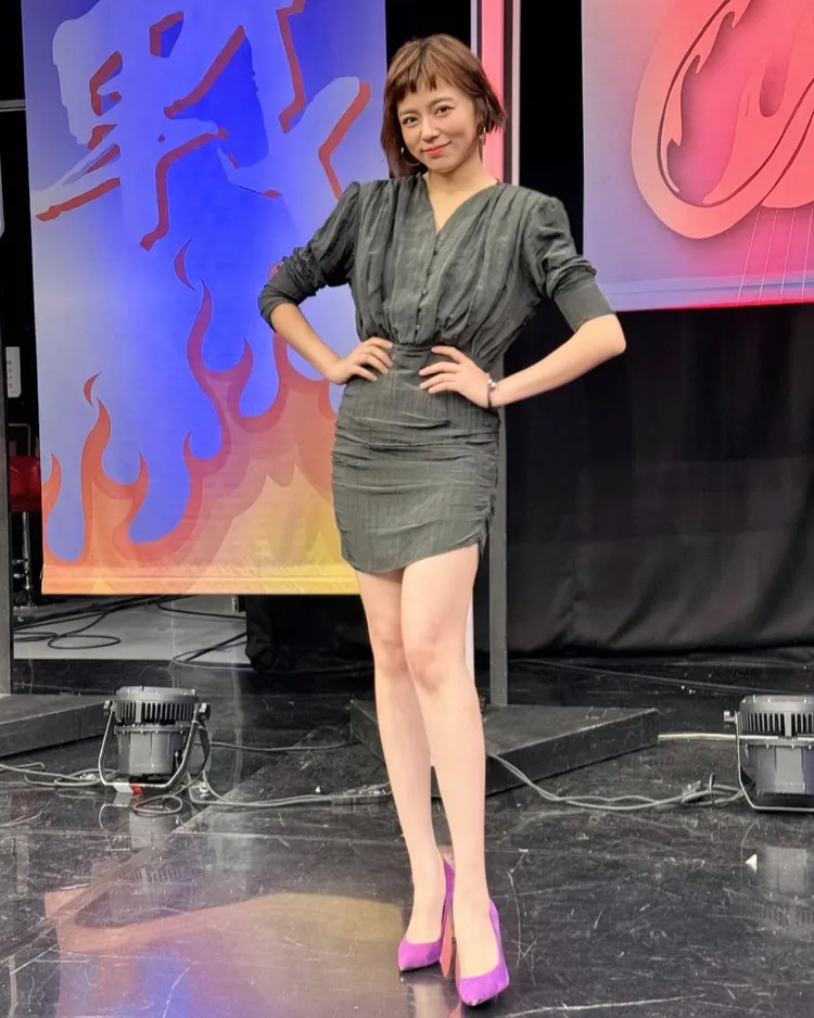 王瞳昨又曬新髮型照，這次她撞臉曾獲得金鐘獎綜合節目主持人獎的女星夏雨喬。翻攝《王瞳》粉絲頁