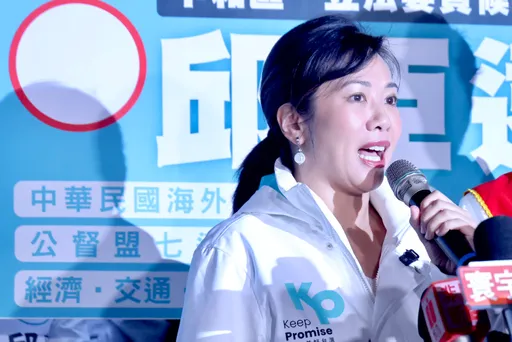 吳欣盈棄美籍證明要等12/5　黃智賢：還沒當選就如此傲慢