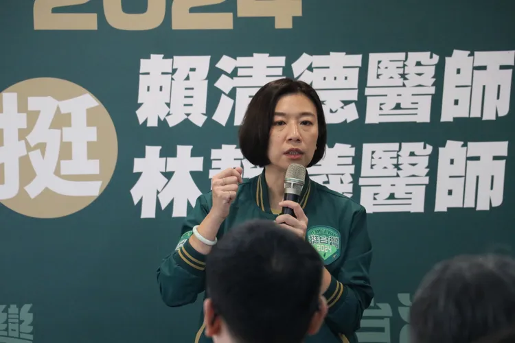 林靜儀說，未來如果繼續留在立法院，將持續守護選區關鍵設施，會極力爭取更多專業人士進入長照服務及國家層級的肺癌防治中心。翻攝畫面