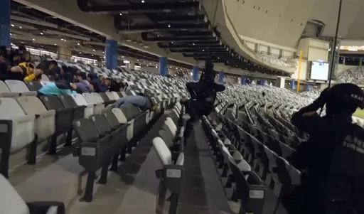 台北大巨蛋「反恐維安演練」　北市警「蛋頂」垂降壓制歹徒