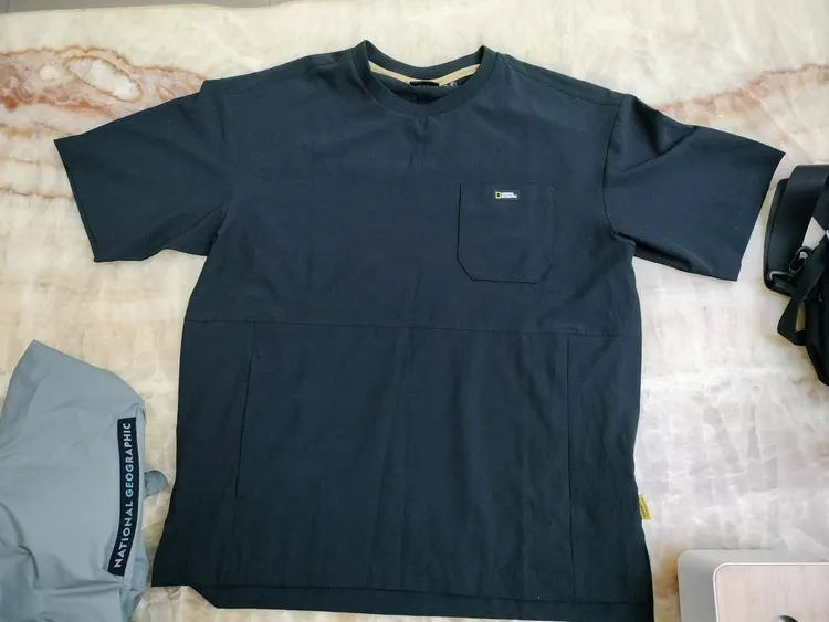 嫌犯購買的衣物。民眾提供