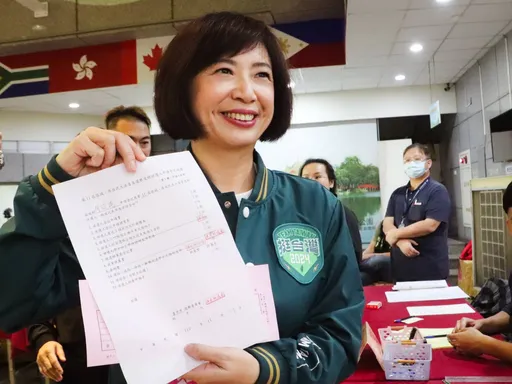 單親媽控綠議員始亂終棄！　求助女綠委竟被摸頭：公私領域要切開來看