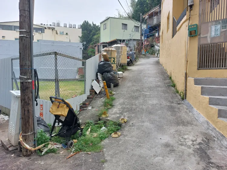 百年古道隱身巷弄。凃建豐攝