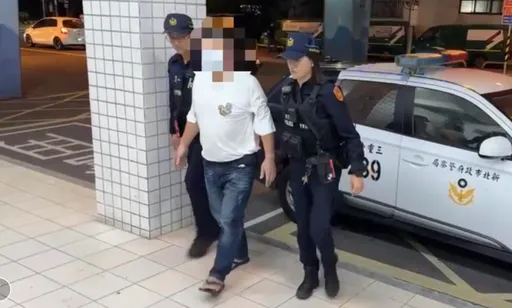 公寓停車糾紛上演全武行 他怒拿武士刀砍鄰居2指遭逮