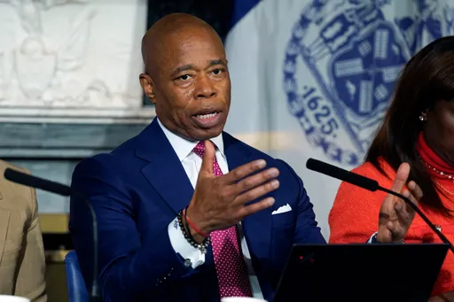 遭踢報30年前性侵女同事 紐約市長否認:不認識她