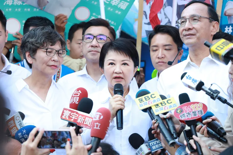 盧秀燕強調，不到最後一刻不放棄！繼續努力藍白合。中市府提供