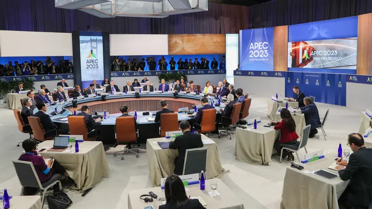 李顯龍18日分享APEC會議照片。翻攝李顯龍臉書