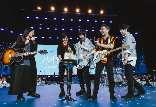 五月天巡演二度唱響倫敦 阿信超市巧遇粉絲被拱包養結局爆笑